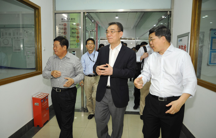 林毅夫率全國(guó)無(wú)黨派人士考察團(tuán)調(diào)研福耀